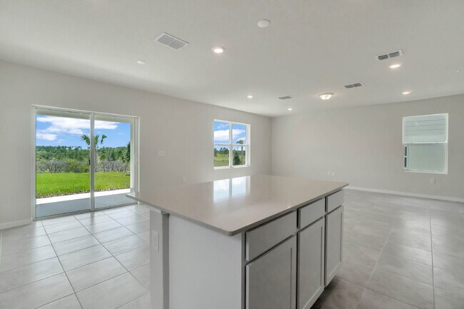 Foto del edificio - Available on 08/10! Desirable 4-Bedroom Home in Scenic Ridgeview Community