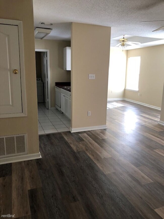 Building Photo - 2 br, 2 bath Condo - 929 Greystone Dr