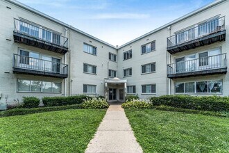 Building Photo - 1001 Chillum Rd