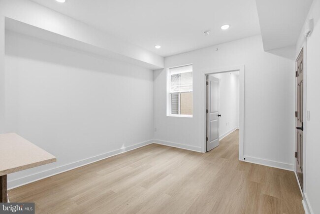 Foto del edificio - 2251 N 12th St