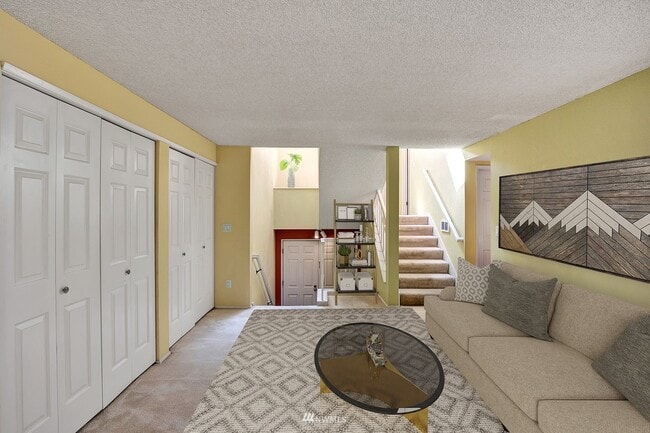 Building Photo - 15212 Sunwood Blvd