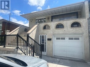 Building Photo - 96 Bamford Crescent