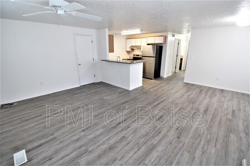 2207 S Stephen Ave Unit 102, Boise, ID 83706 Condo for Rent in
