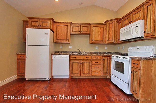 Building Photo - 2480-2480 Travelers Way