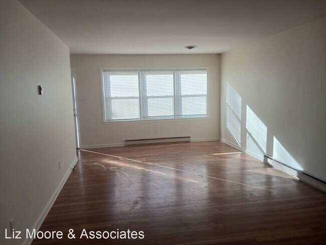 Building Photo - 3 br, 1.5 bath House - 29 Rumson Avenue