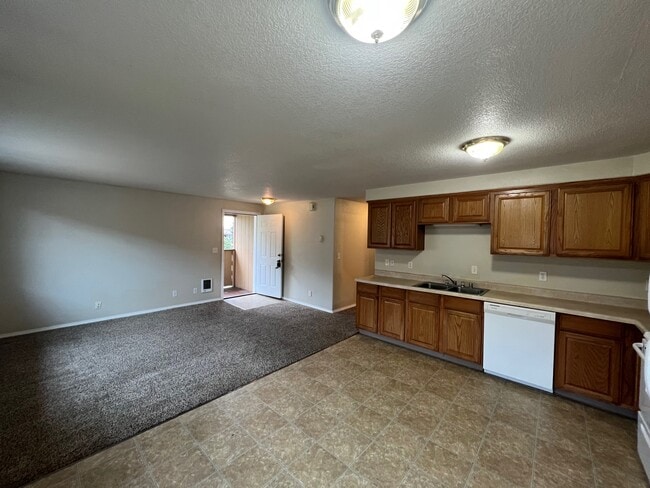 Building Photo - 1041 8th Ave