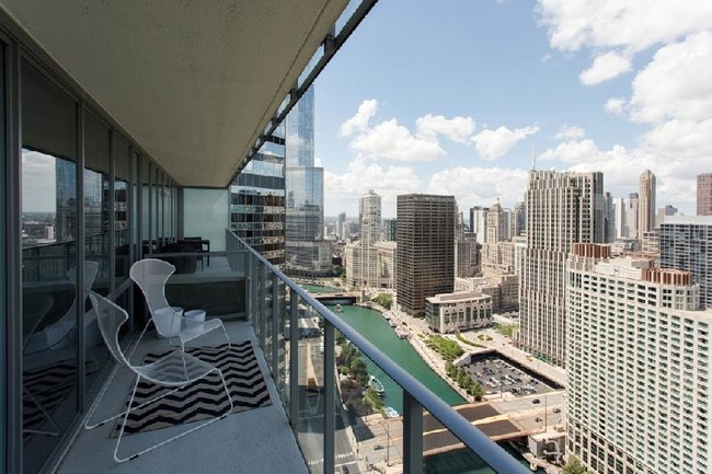 Foto del edificio - 365 W Wacker Dr