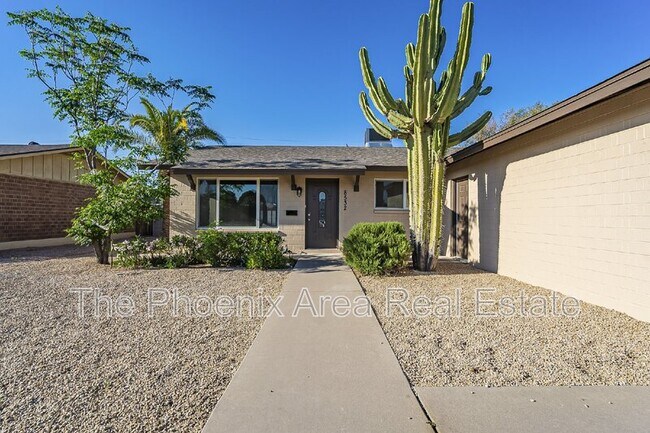 Foto del edificio - 8532 E Chaparral Rd
