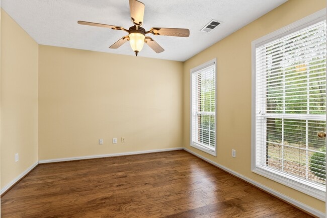 Building Photo - 359 Estate Ave