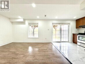 Building Photo - 41 Stoneylake Ave