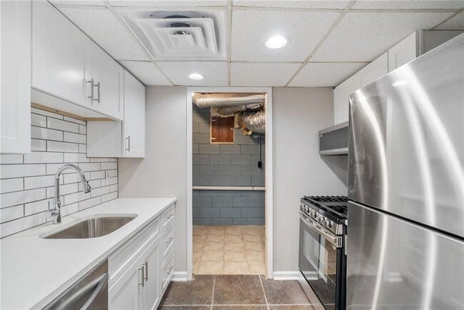 Building Photo - 1447 Southland Vista Ct NE
