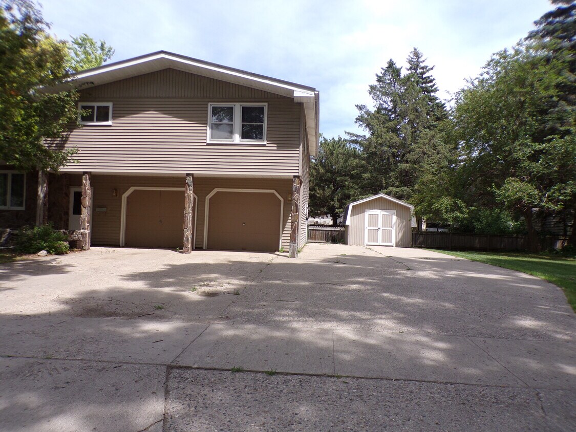 Exterior - 105 Gilley Ave