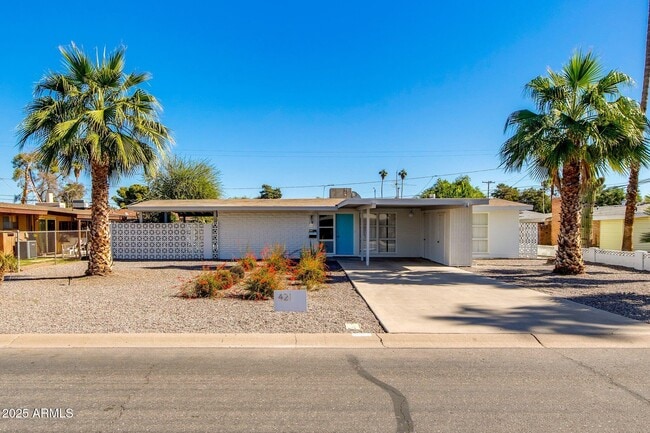 Foto del edificio - 421 N Evergreen St