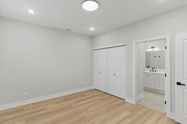 Foto del edificio - 6222 S King Dr