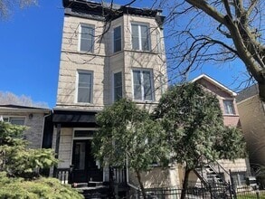 Building Photo - 1733 N Maplewood Ave