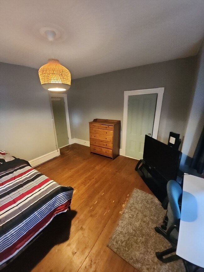 Photo du bâtiment - 75 Duke St