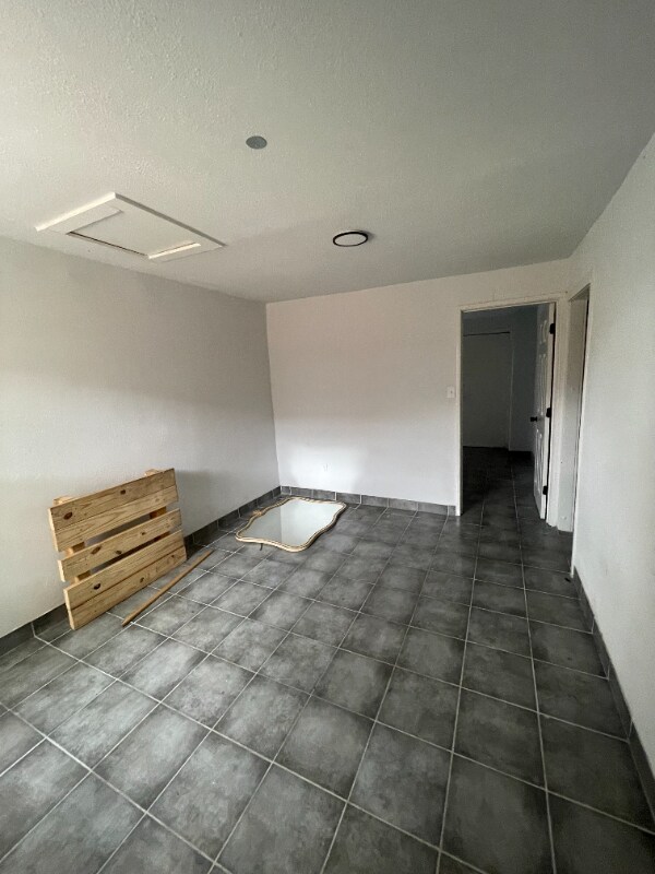 Building Photo - 1815 Nomas St