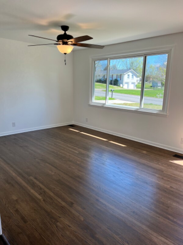 Building Photo - 109 Delft Dr