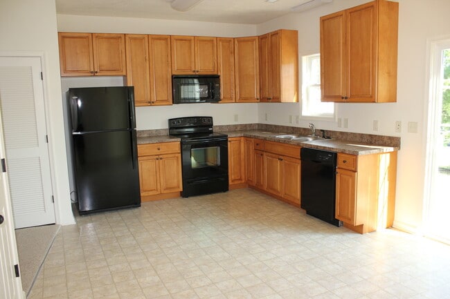 Building Photo - Townhouse for Rent in Wellington Park