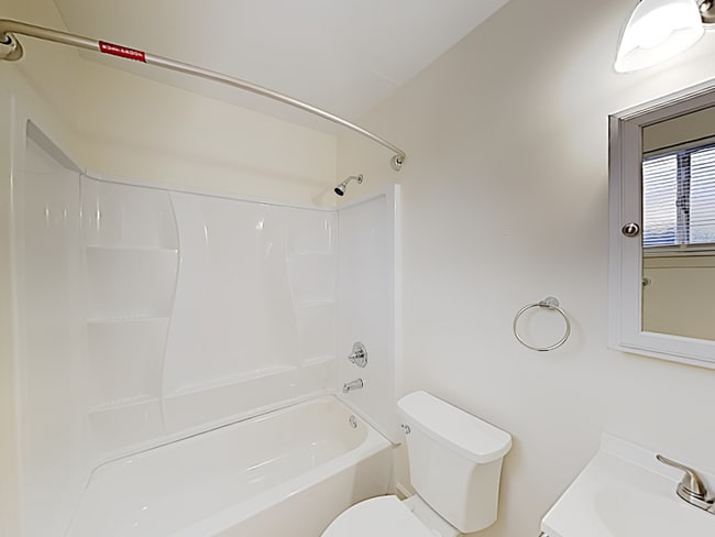 Building Photo - 2065 15th Ave