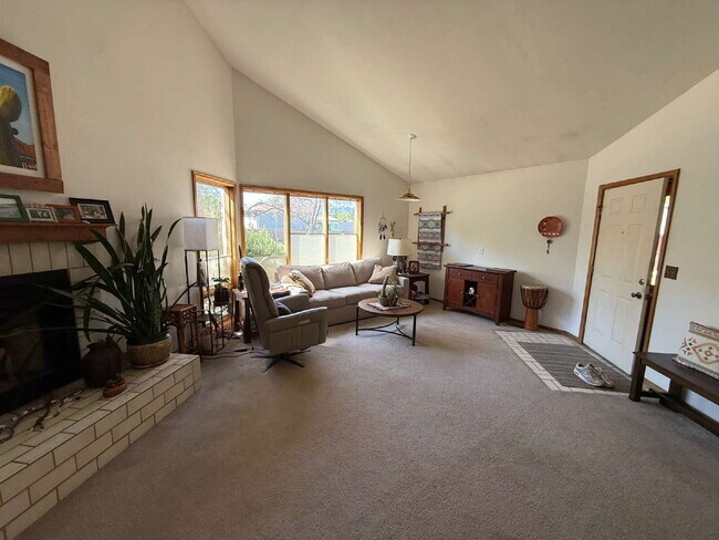 Foto del edificio - "Spacious 2-Bed, 2-Bath Retreat in Boulder – 1050 Sq Ft of open layout"