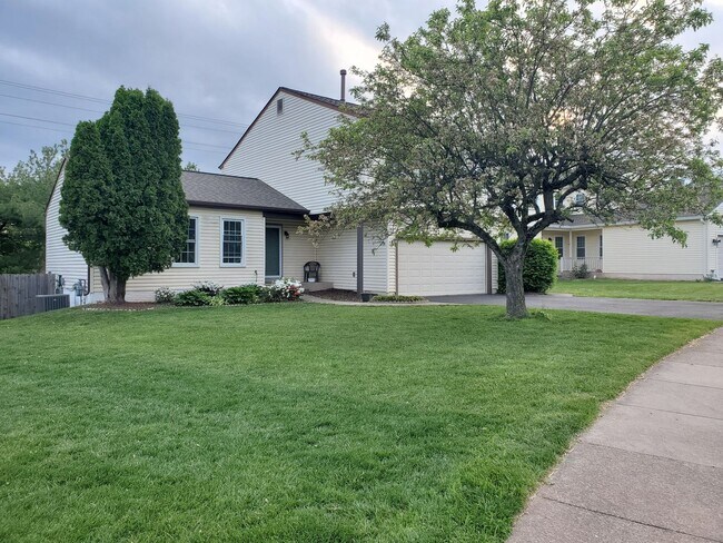 Photo - Spacious Home with Great Amenities minutes...