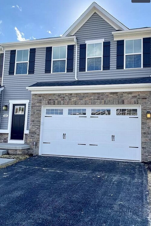 224 Stonehurst Dr, WV 26508 Townhouse for Rent in WV