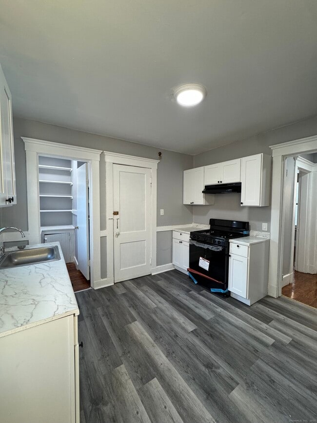 Building Photo - 1528 Ella T Grasso Blvd