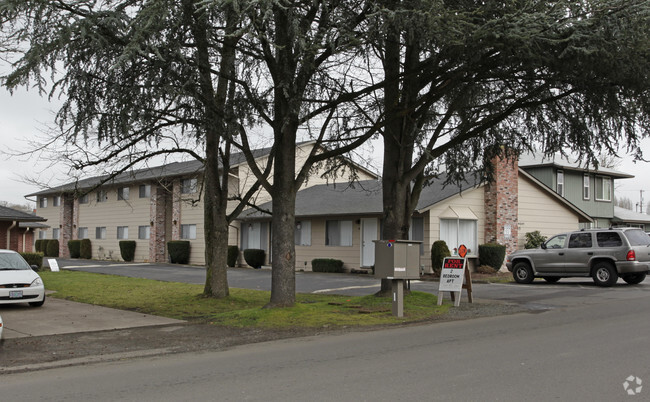 Foto del edificio - Aloha West Apartments