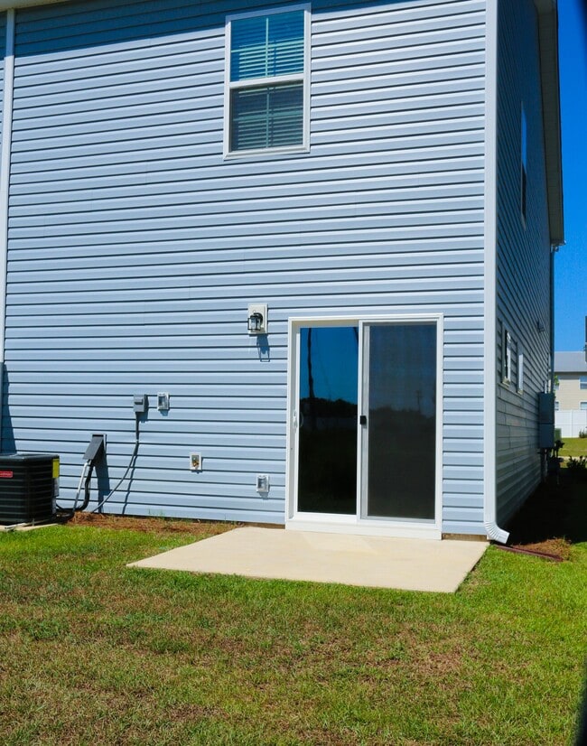 Building Photo - 444 Ocala Dr