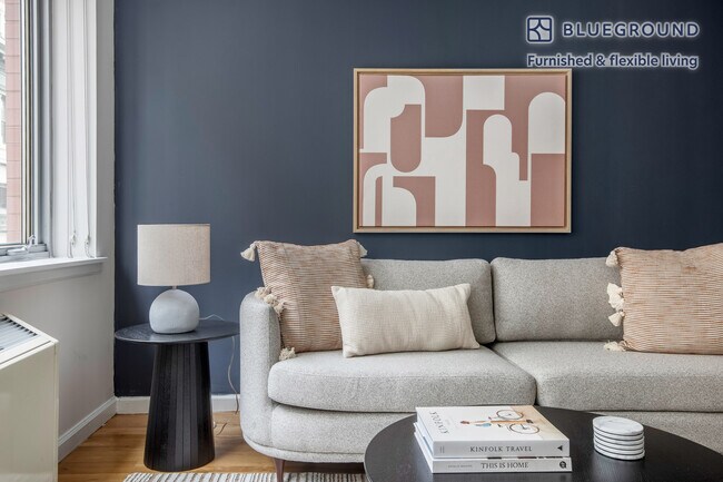 Foto del edificio - 120 W 21st St