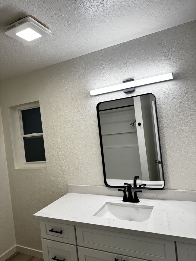 Foto del edificio - Vista Glen Apartments