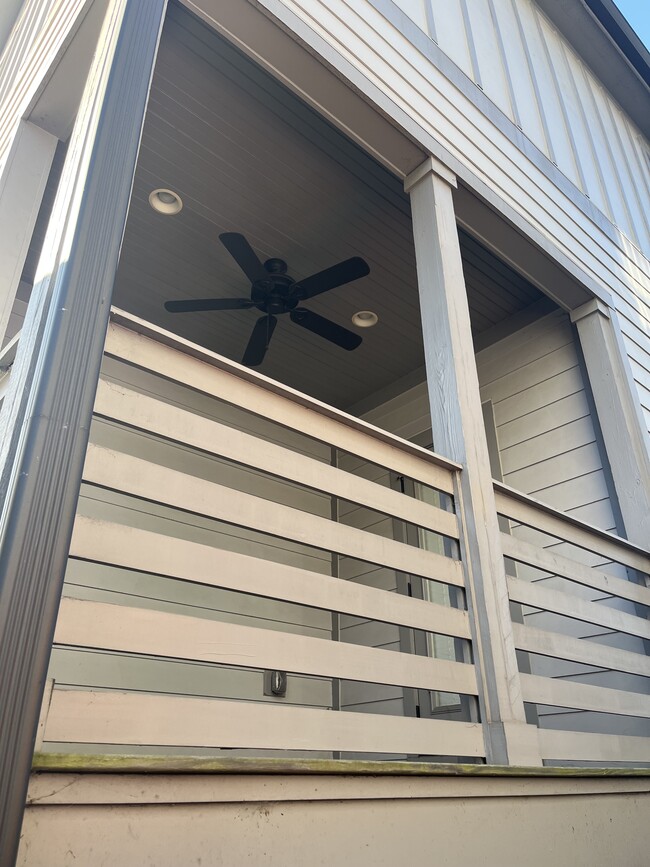 Photo - 2148 Oakland St House