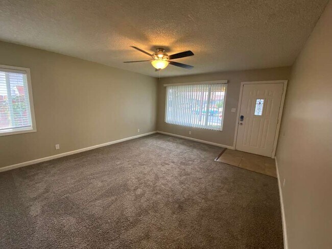 Foto del edificio - 1602 Oak Chase Ct