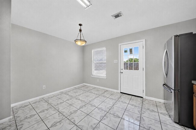 Foto del edificio - 20023 Ravenmeadow Ln