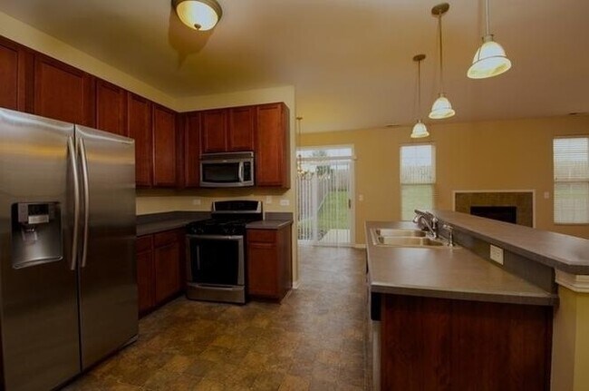 Foto del edificio - 25243 Colligan St