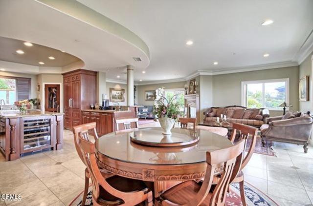 Foto del edificio - 6153 Cobblestone Dr