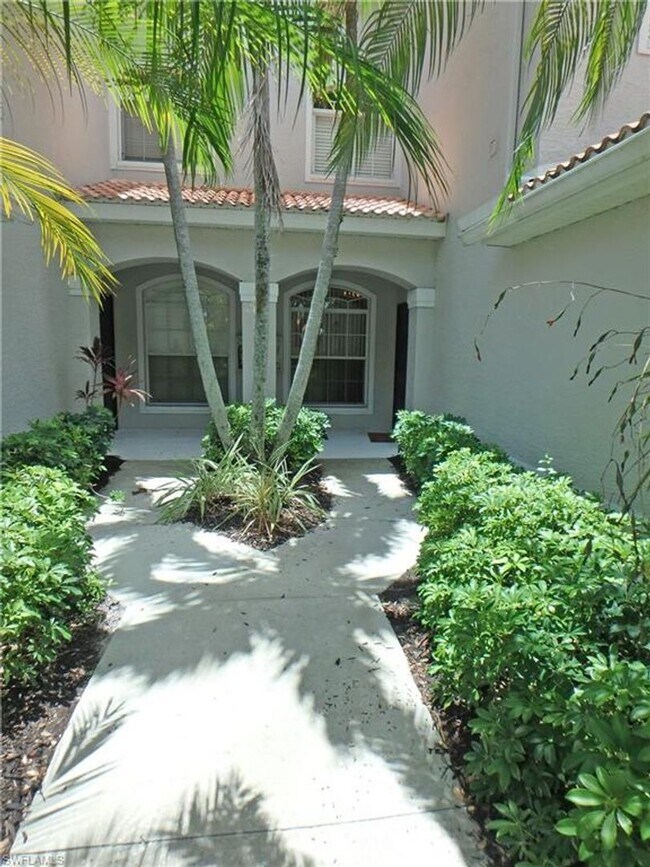 Foto del edificio - 1985 Crestview Way