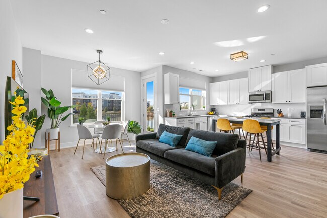 Foto del edificio - 28309 Torch Pkwy