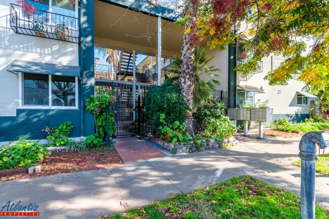 Foto del edificio - 420 S Third St