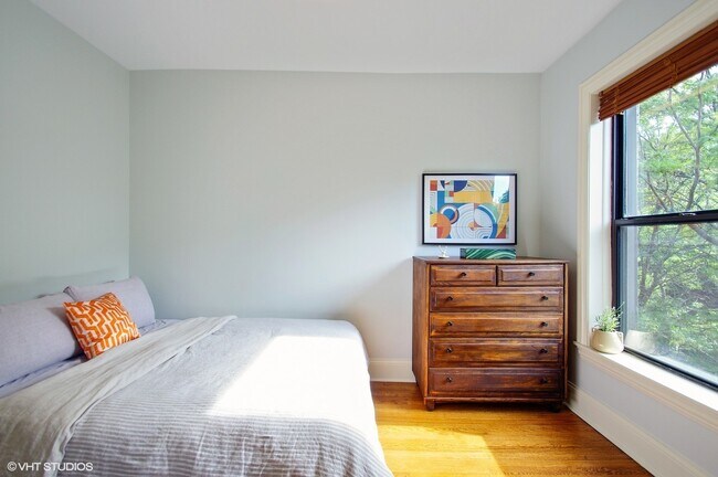 Foto del edificio - 4358 N Kenmore Ave