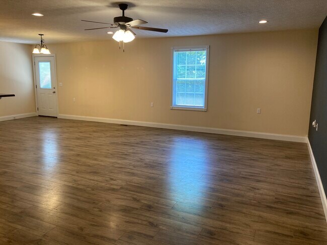 Building Photo - 224 Homewood Blvd