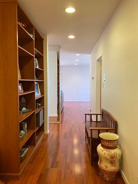 Entryway - 177 19th St