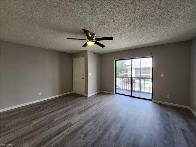Building Photo - 5327 Summerlin Rd