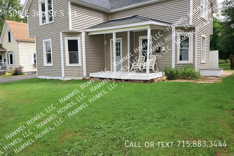 Foto principal - 509 E 3rd St S