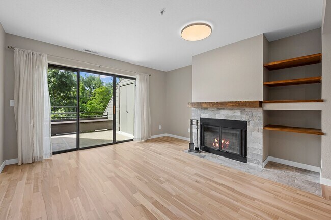 Foto del edificio - Newly renovated 2-bed, 2-bath condo in Wes...