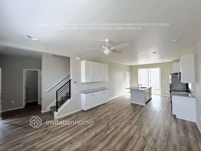 Foto del edificio - 3397 Streamwood Dr