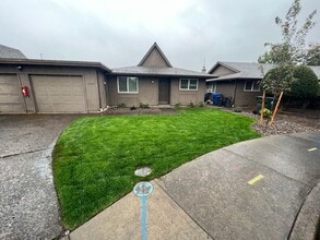 Building Photo - 3304 Alberta Ave NE