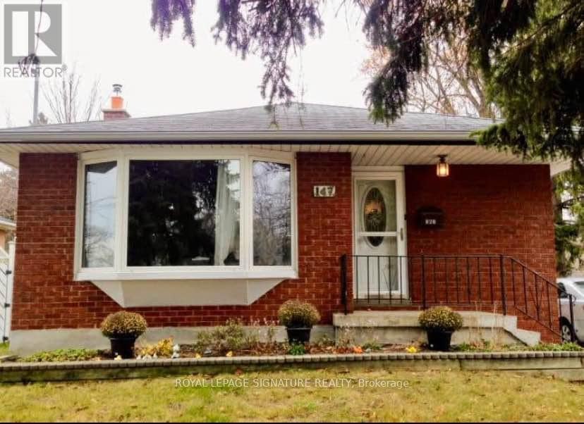 Photo principale - 147 Lupin Dr