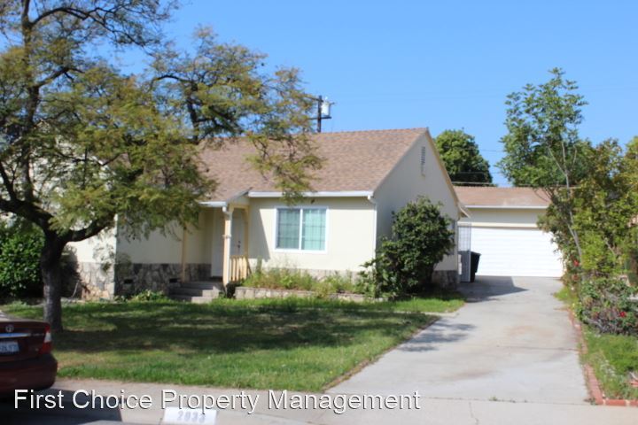 Foto principal - 4 br, 2 bath House - 2033 S. Isabella Avenue
